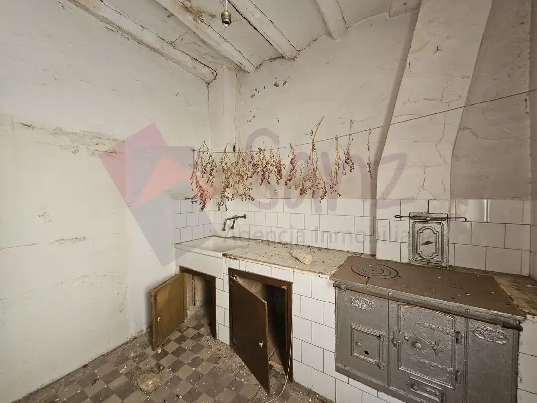 Kitchen of Buildings for sale in Lardero
