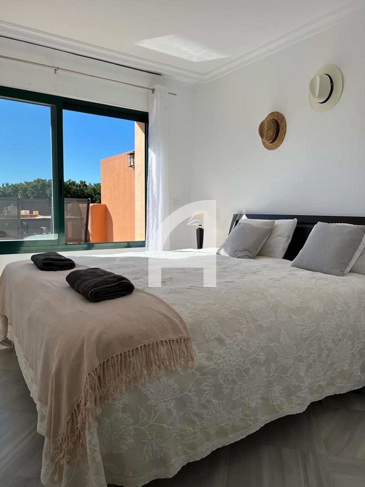 Habitación de Piso de alquiler en Marbella con Amueblado