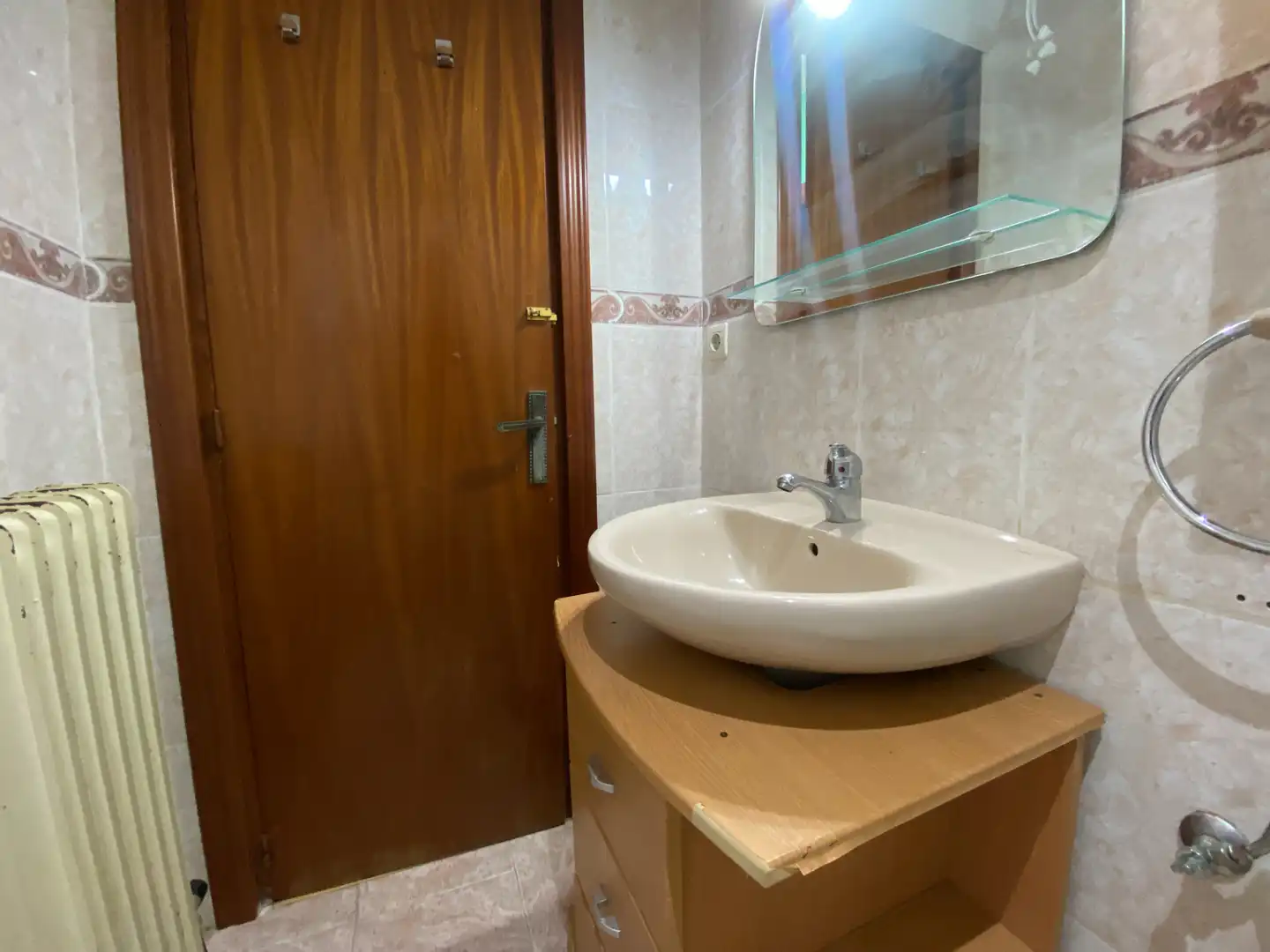 Bany de Pis en venda en Magaz de Pisuerga amb Calefacció, Terrassa i Traster