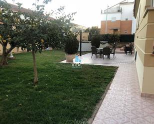 Jardí de Casa adosada en venda en Don Benito amb Aire condicionat i Piscina