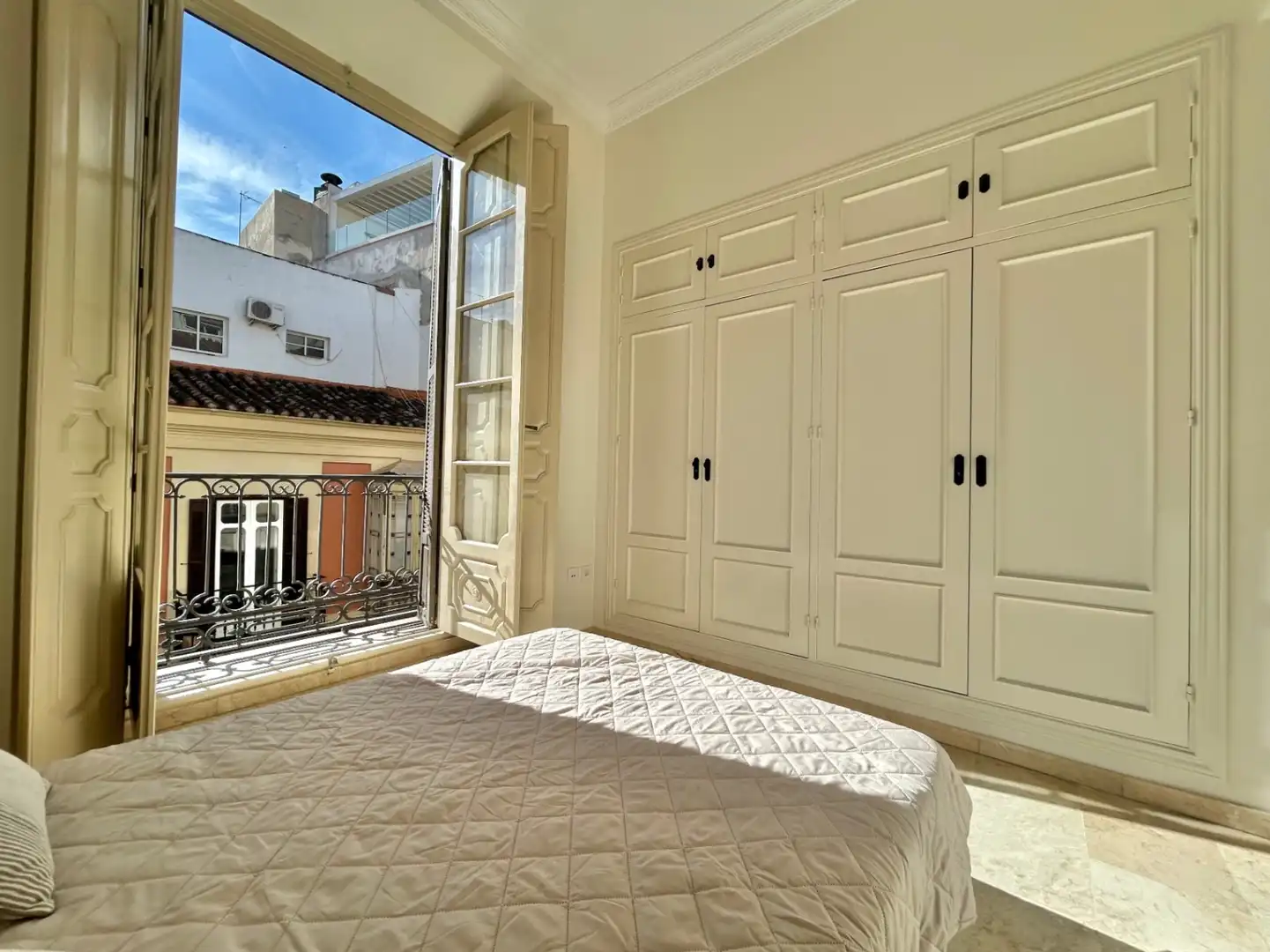 Bedroom of Apartments for sale in Málaga  with Air Conditioner, Heating and Furnished