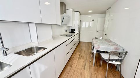 Foto 3 de Piso en venta en Calle Calle Juan Sebastián Elcano, Hispanidad - Vivar Téllez, Vélez-Málaga