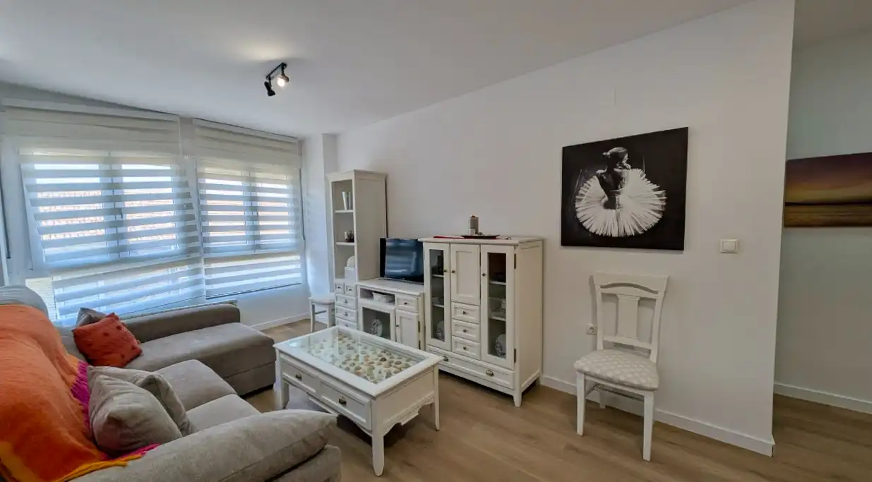 Living room of Flat for rent in Armilla  with Air Conditioner, Heating and Parquet flooring