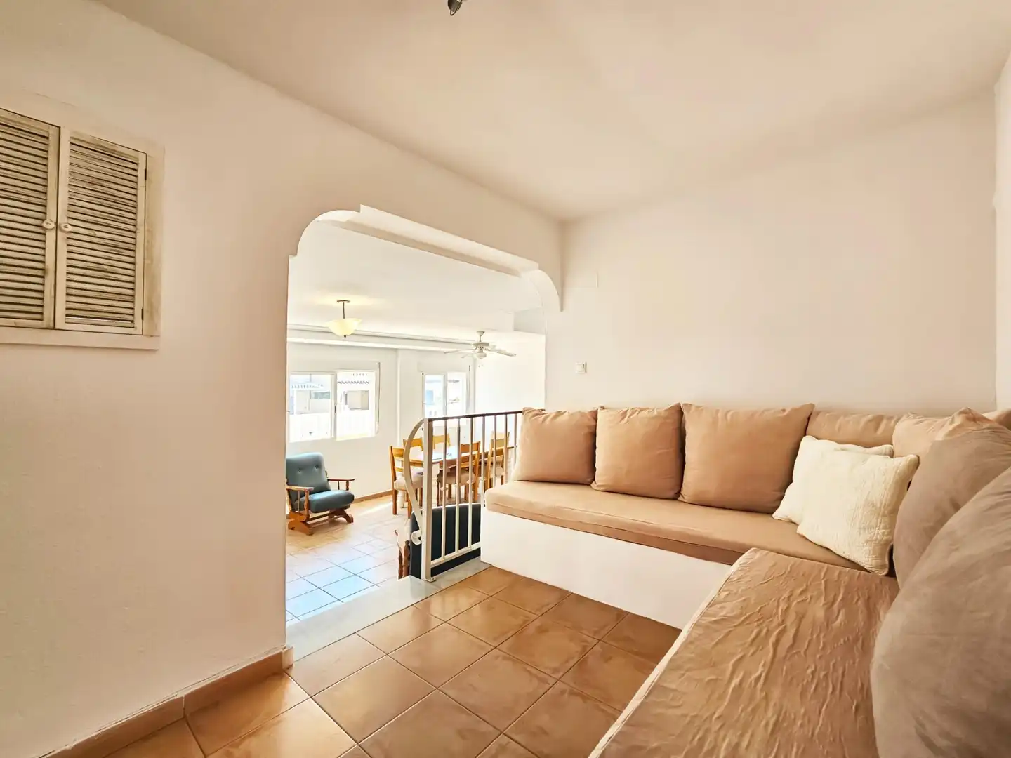 Sala d'estar de Casa o xalet en venda en Santa Pola amb Calefacció, Terrassa i Traster