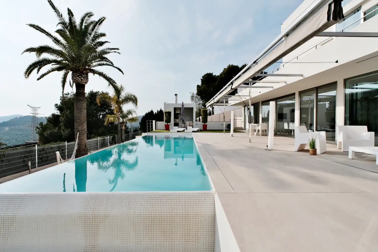 Piscina de Casa o xalet en venda en Sagunto / Sagunt amb Aire condicionat, Calefacció i Jardí privat