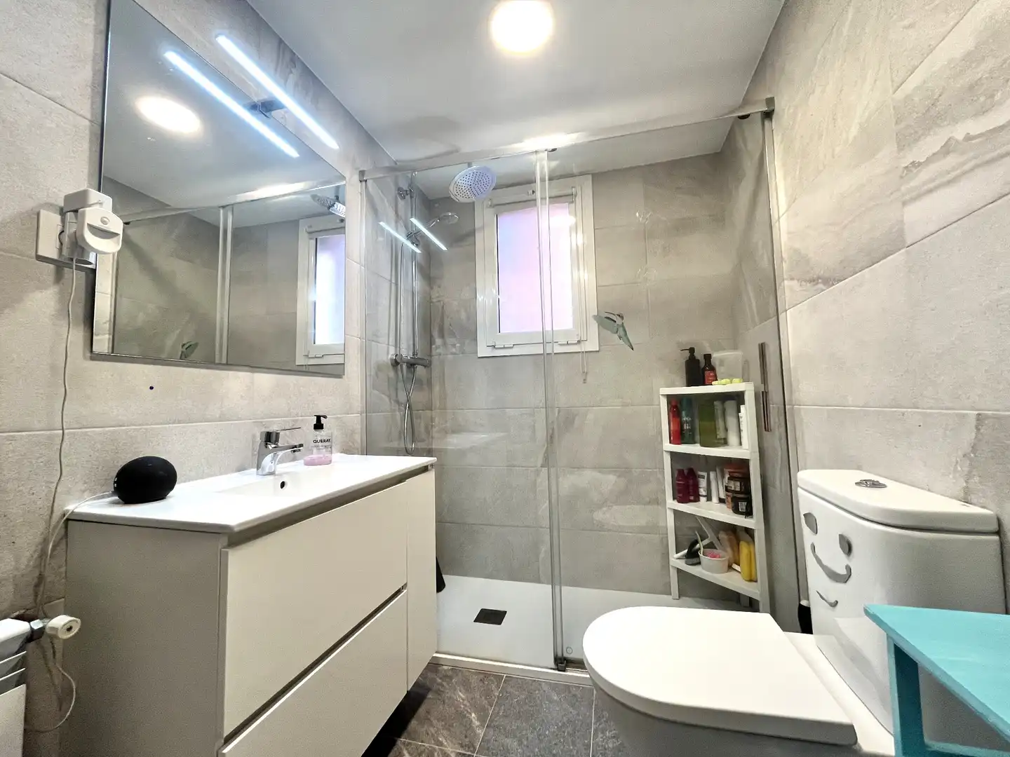 Baño de Piso en venta en Santa Coloma de Cervelló con Calefacción, Parquet y Horno