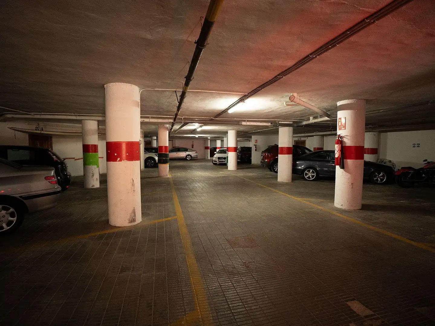 Parking de Piso en venta en Alicante / Alacant con Jardín privado y Trastero