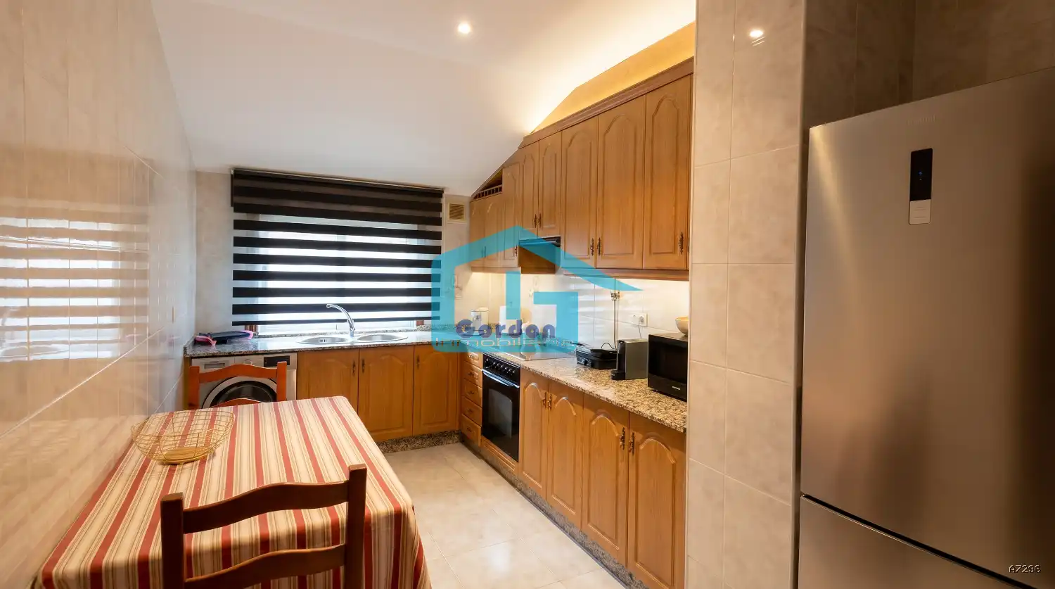 Cocina de Ático en venta en Sanxenxo con Calefacción, Terraza y Amueblado