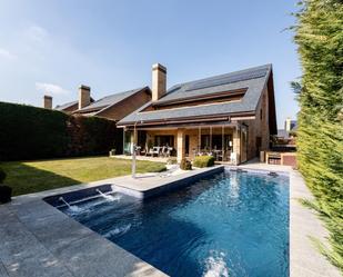 Piscina de Casa o xalet de lloguer en Ciudalcampo amb Aire condicionat, Calefacció i Jardí privat