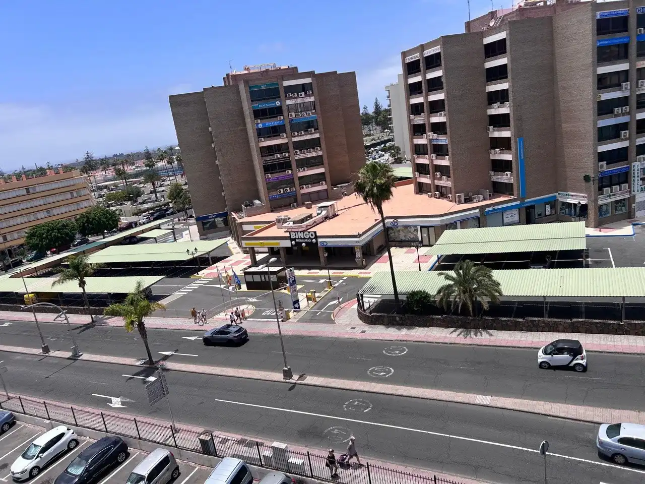 Vista exterior de Apartamento en venta en San Bartolomé de Tirajana con Aire acondicionado, Amueblado y Horno