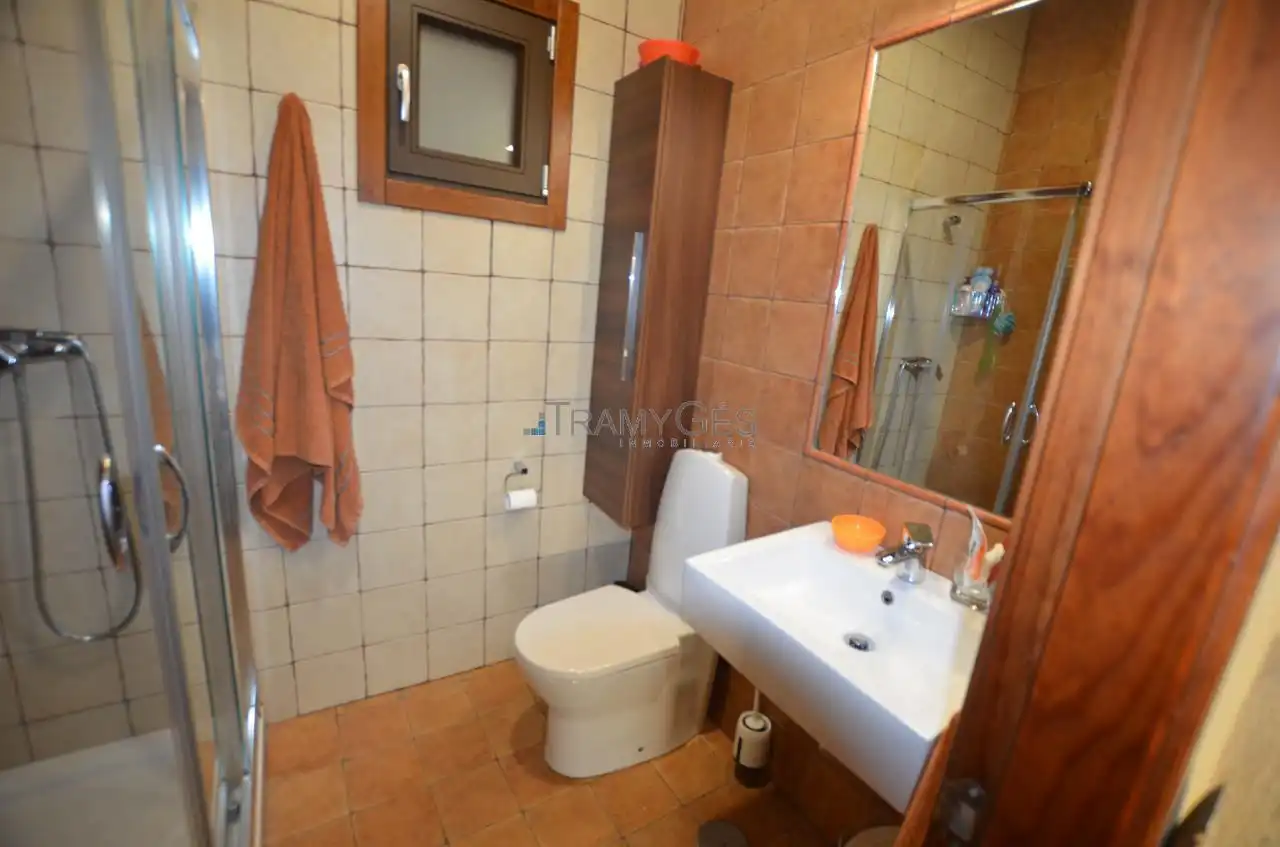 Baño de Casa o chalet en venta en Tui con Calefacción, Jardín privado y Terraza