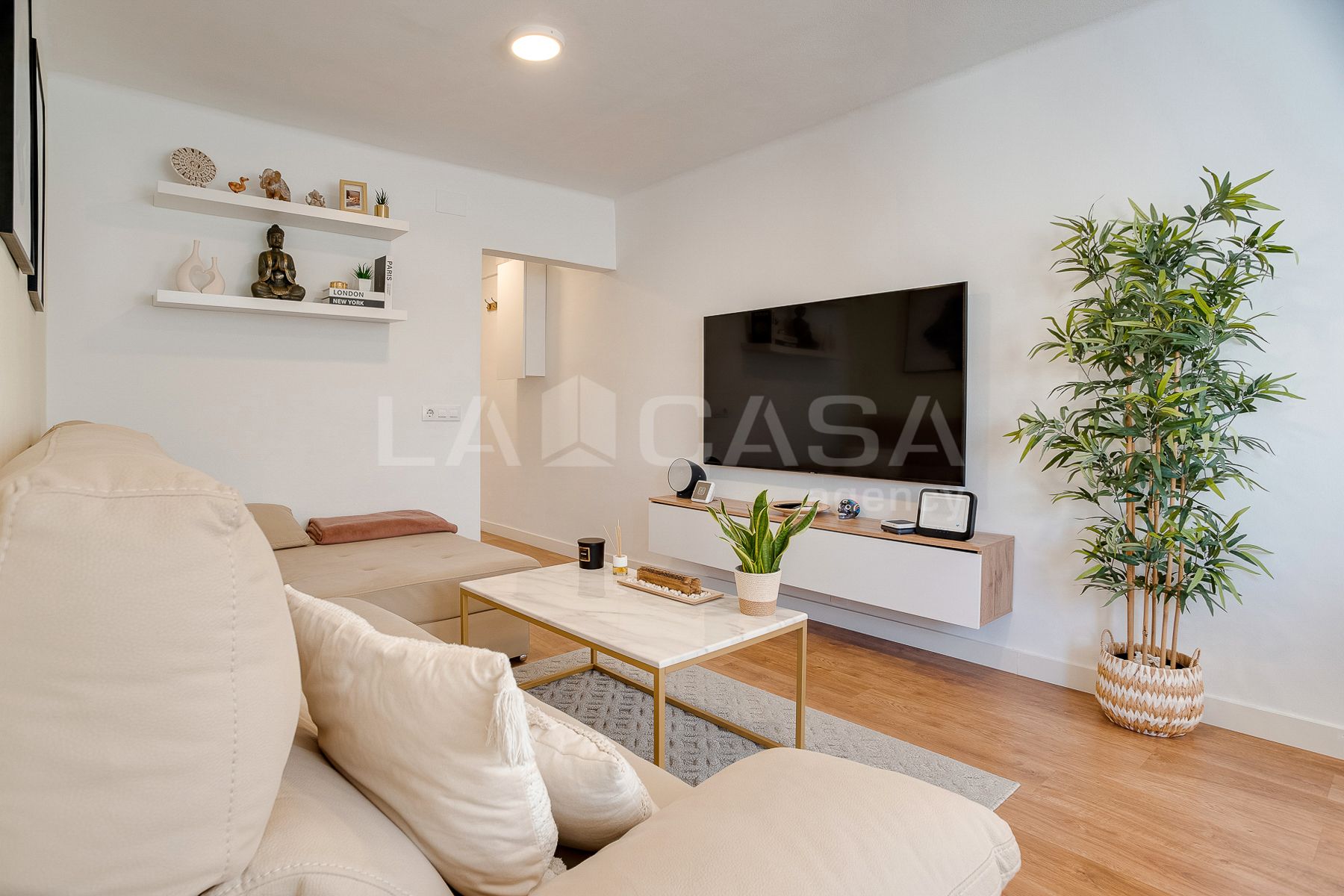 Sala d'estar de Àtic en venda en L'Hospitalet de Llobregat