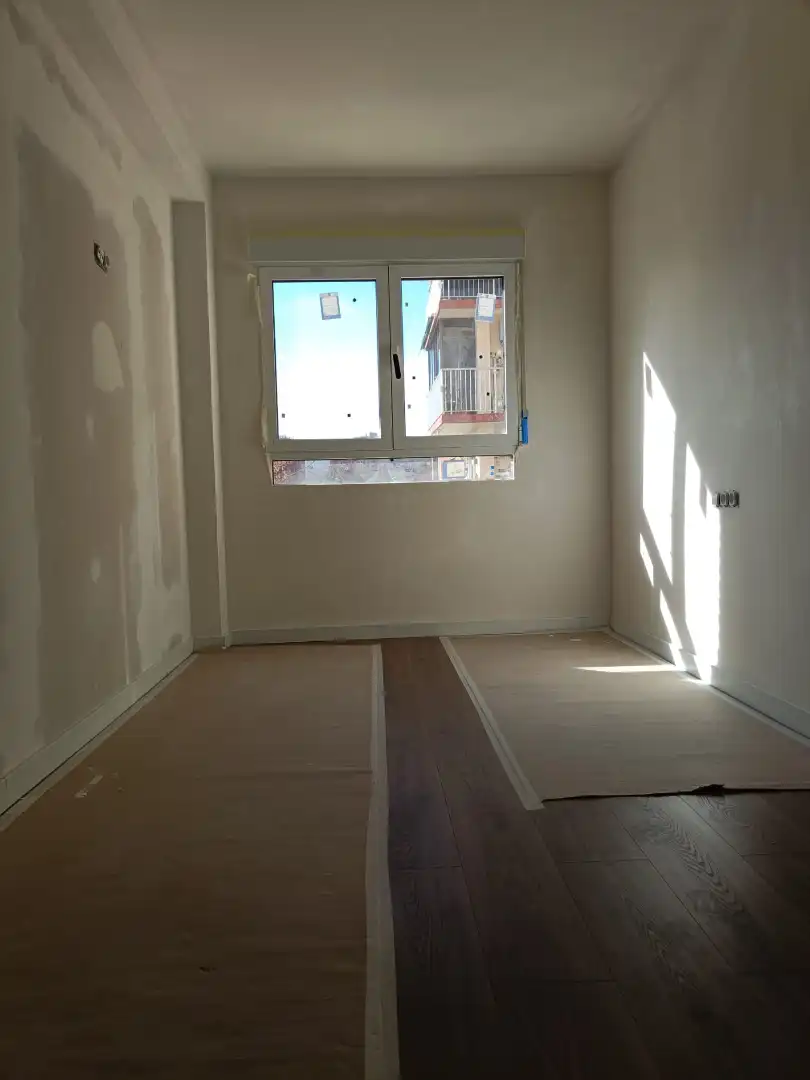 Habitación de Piso en venta en Valencia con Aire acondicionado, Parquet y Balcón