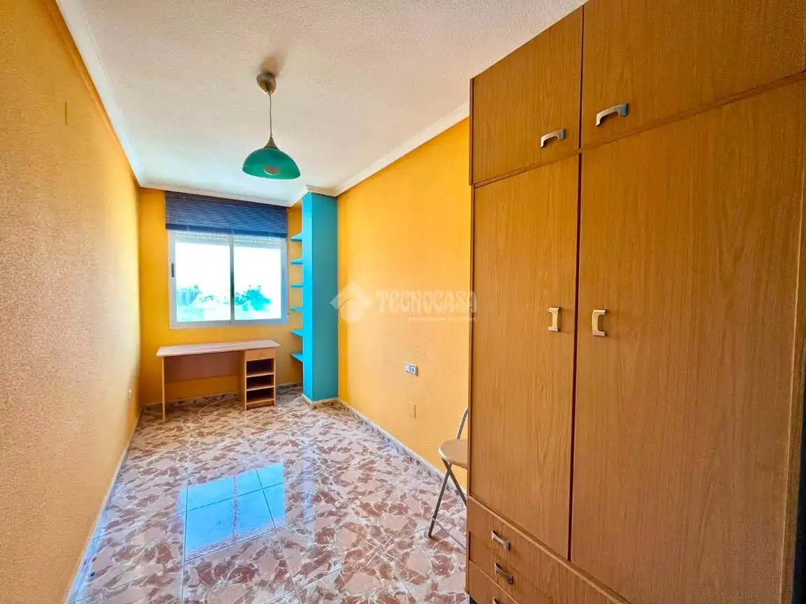 Habitación de Piso en venta en Murcia con Aire acondicionado, Calefacción y Balcón