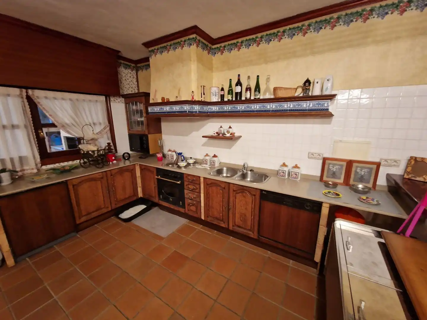 Cuina de Casa adosada en venda en Mungia amb Jardí privat i Traster