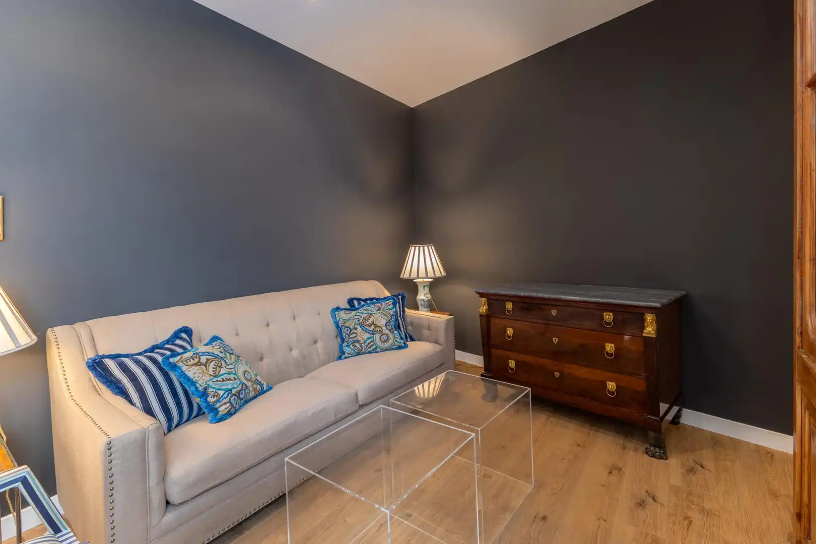 Sala d'estar de Apartament de lloguer en Madrid amb Aire condicionat, Calefacció i Moblat