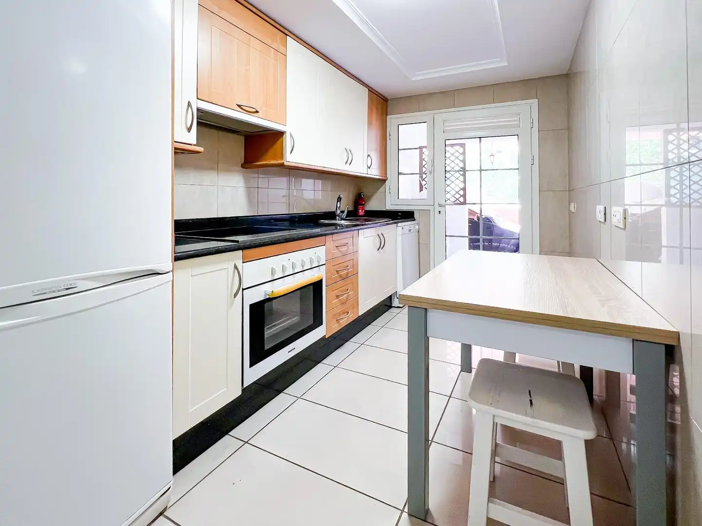 Küche von Wohnungen zum Verkauf in Adeje mit Klimaanlage, Terrasse und Möbliert
