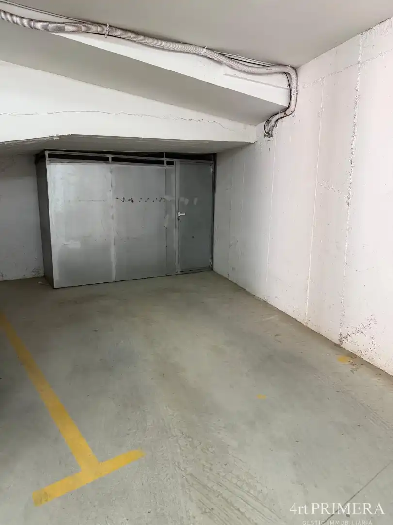 Parking de Dúplex de alquiler en Vallromanes con Aire acondicionado, Calefacción y Parquet