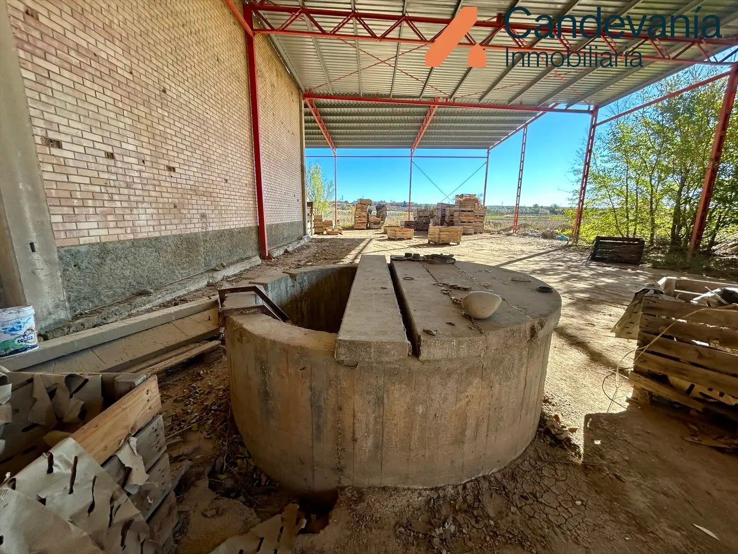 Nave industrial en venta en Zuera
