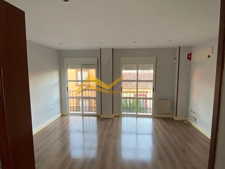 Photo 1 of Flat for sale in Juan Pablo Morís y Víctimas del Terrorismo, Guarromán, Jaén