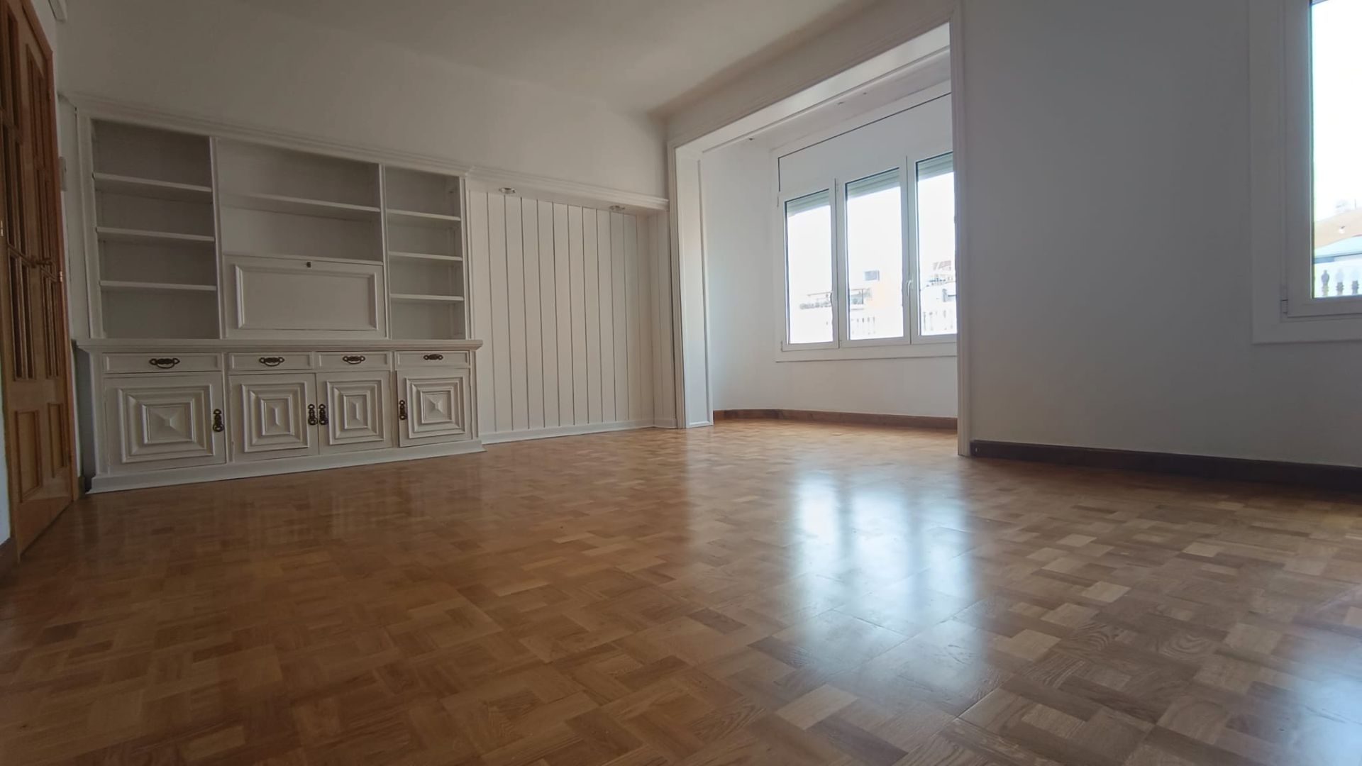 Sala d'estar de Pis de lloguer en  Barcelona Capital amb Aire condicionat, Calefacció i Parquet