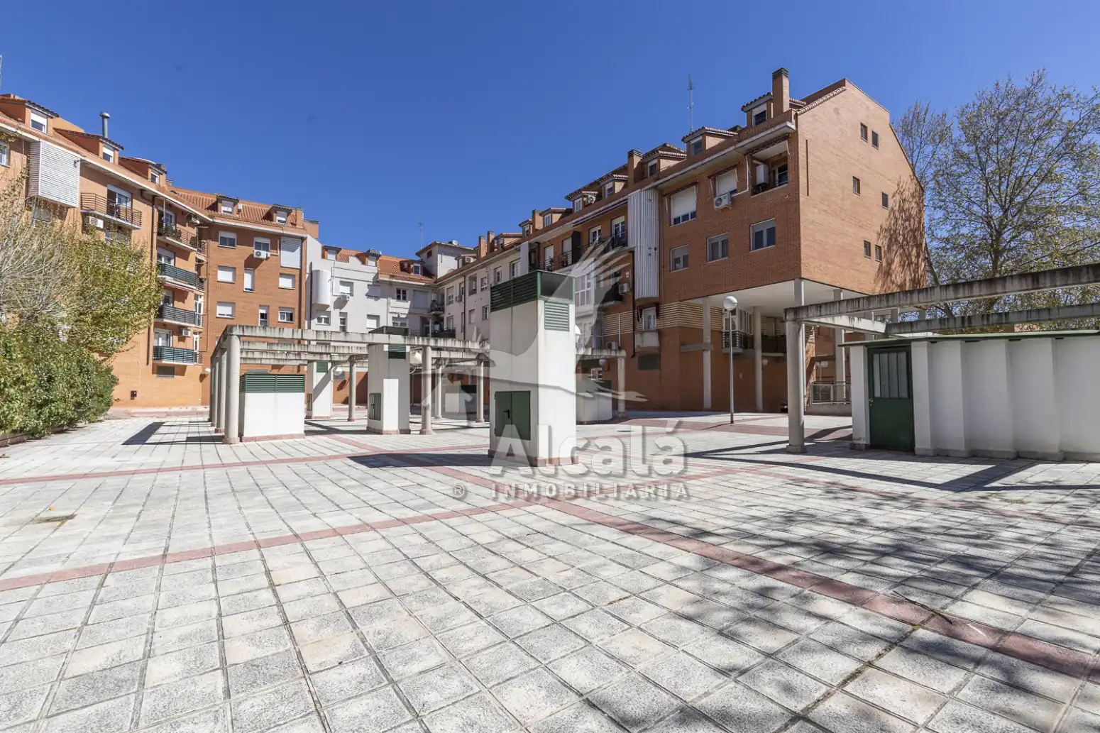 Exterior view of Flat for sale in Torrejón de Ardoz  with Heating, Terrace and Storage room