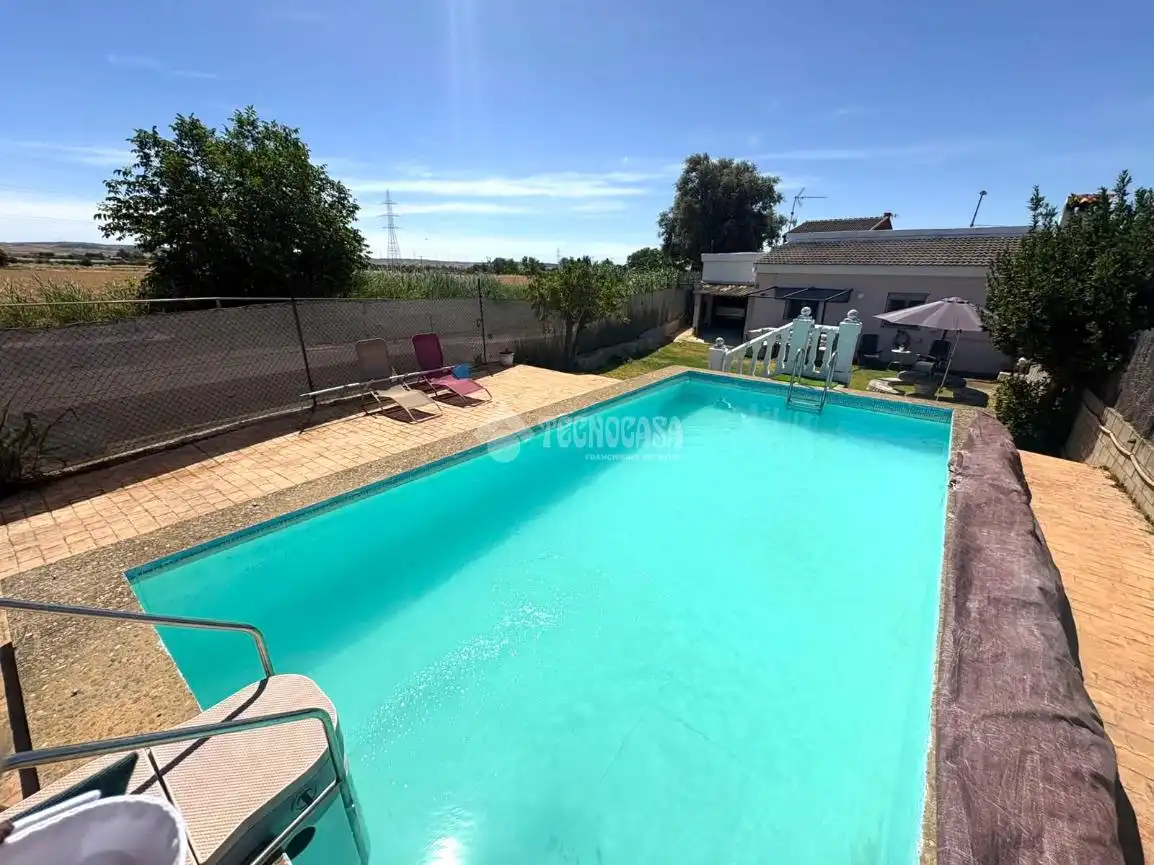 Piscina de Casa o chalet en venta en Zaragoza con Aire acondicionado y Piscina