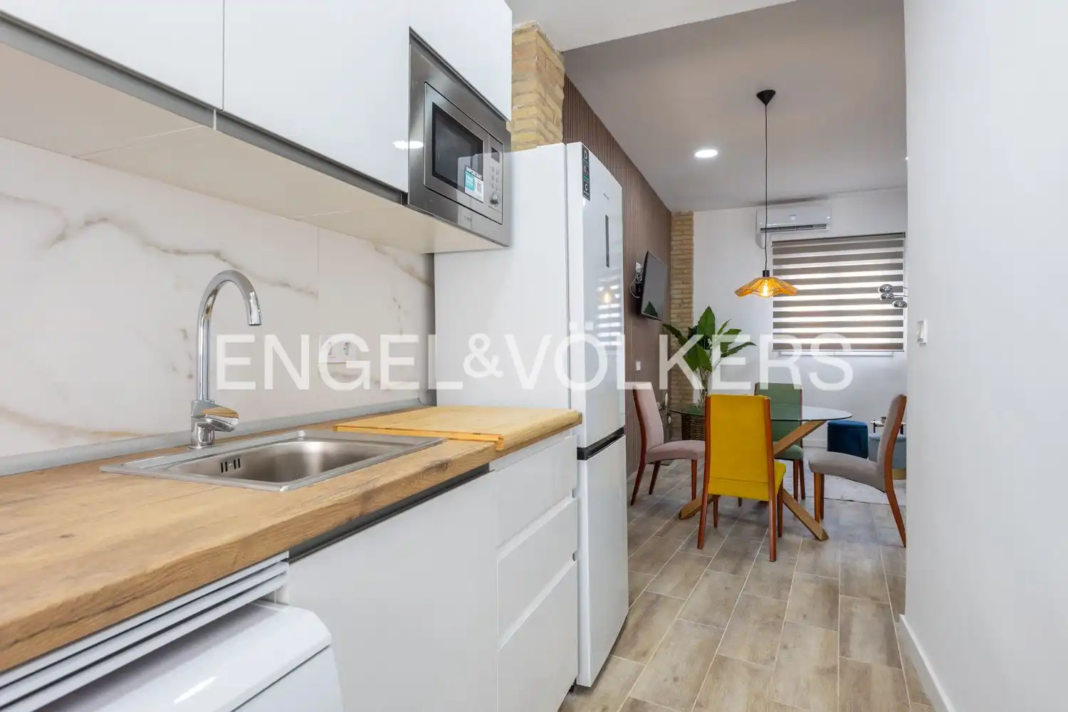 Kitchen of Flat for rent in Valencia  with Air Conditioner, Heating and Furnished