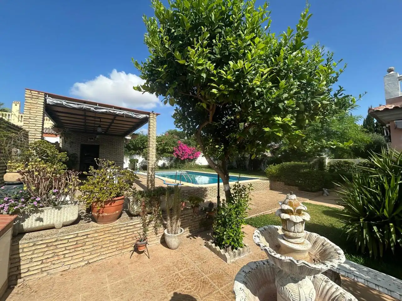 Jardín de Casa o chalet en venta en Alcalá de Guadaira con Aire acondicionado, Jardín privado y Terraza