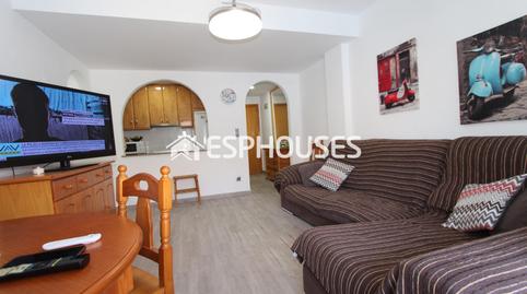 Foto 2 de Apartament en venda a Guardamar Playa, Alicante