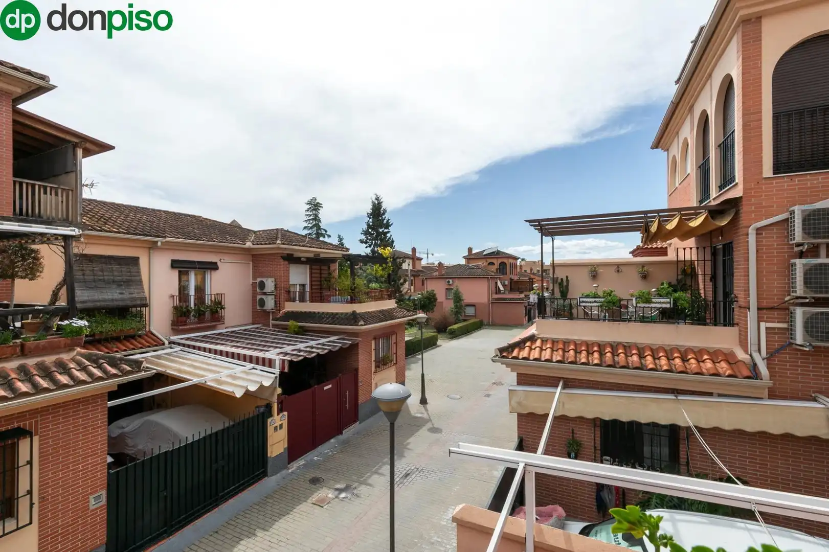 Casa adosada en venda a Calle ELISA SORIANO, Angustias - Chana - Encina