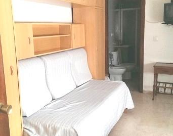 Photo 2 of Study to rent in Ciudad Jardín - Zoco, Córdoba