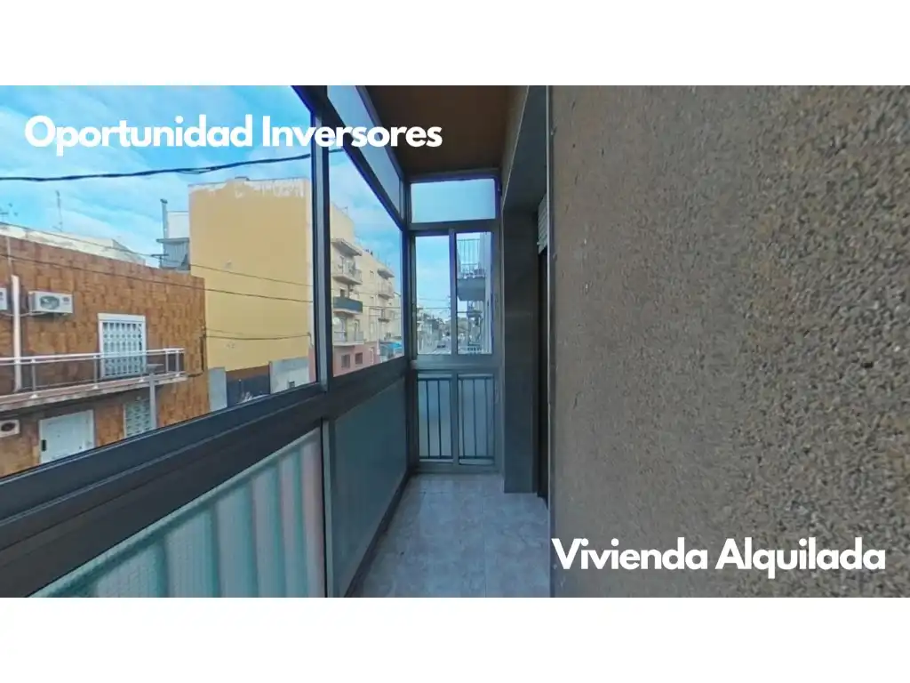 Flat for sale in Calle Vint-I-U