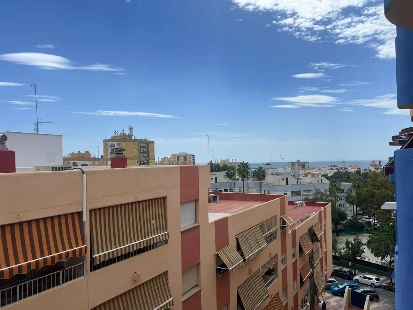 Außenansicht von Wohnung zum Verkauf in Marbella mit Klimaanlage, Terrasse und Balkon