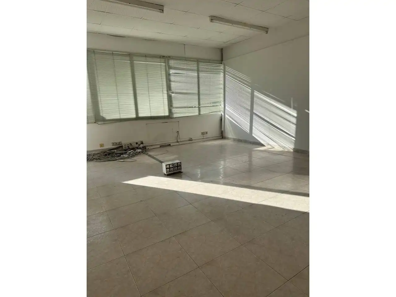 Bureau à louer à Duran i Sanpere, imagen 9