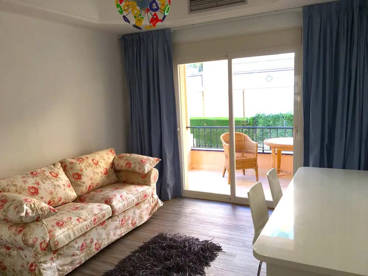 Bedroom of Apartments for rent to own in Marbella  with Air Conditioner, Private garden and Furnished