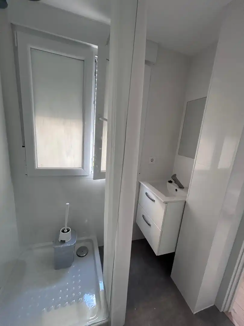 Bany de Apartament de lloguer en Burjassot