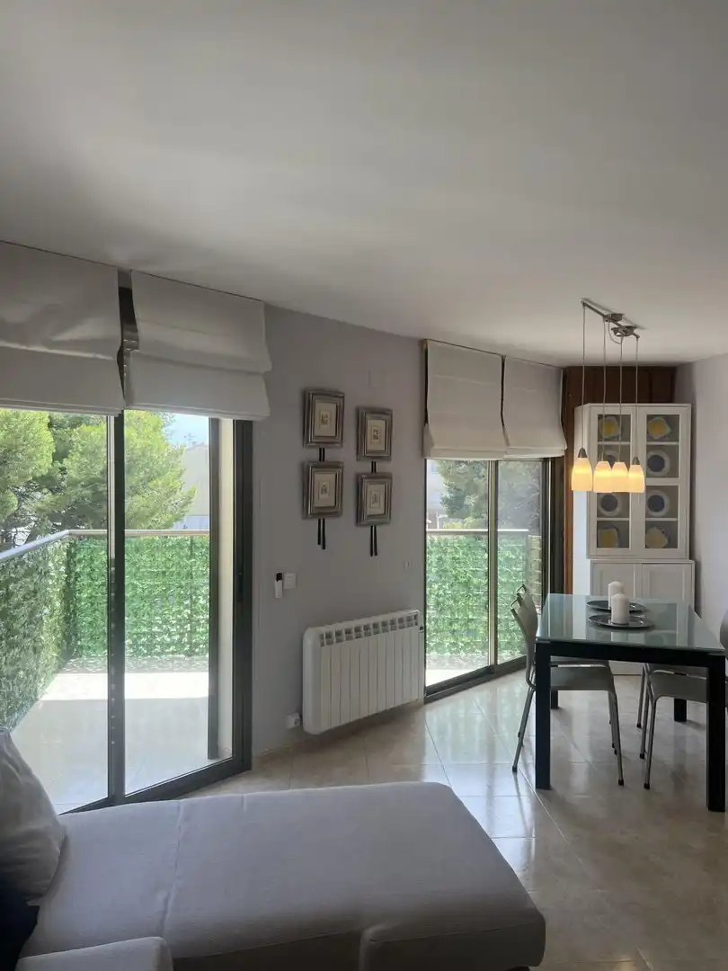 Flat with terrace for sale in El Maset