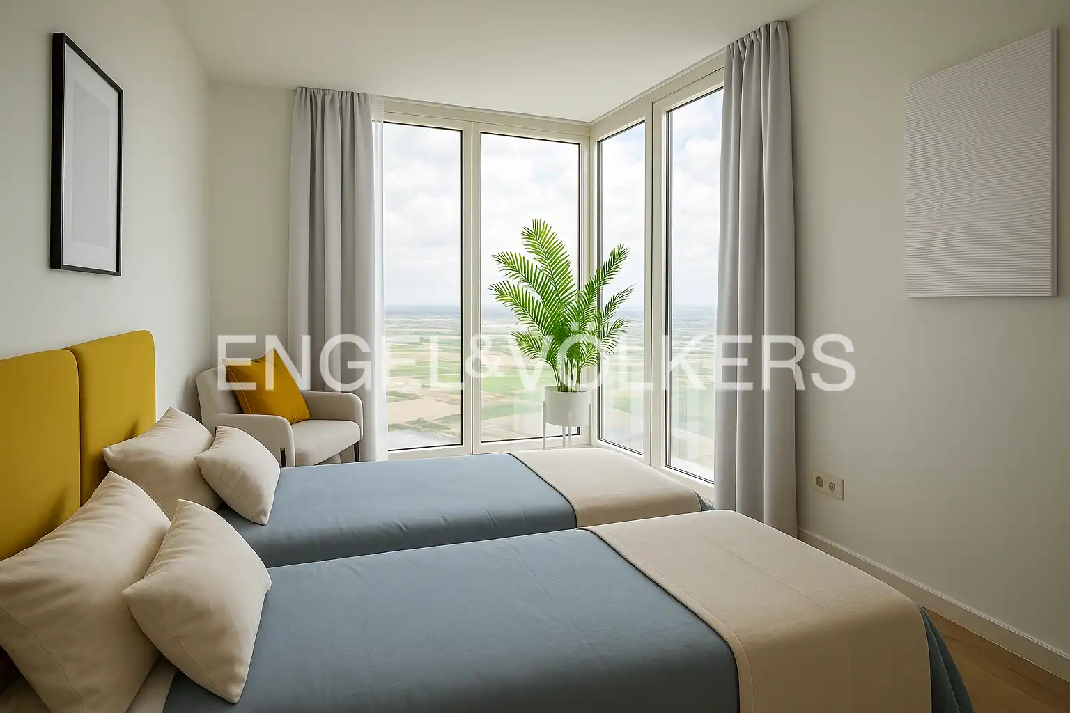 Bedroom of Flat for sale in Valencia  with Air Conditioner, Heating and Terrace