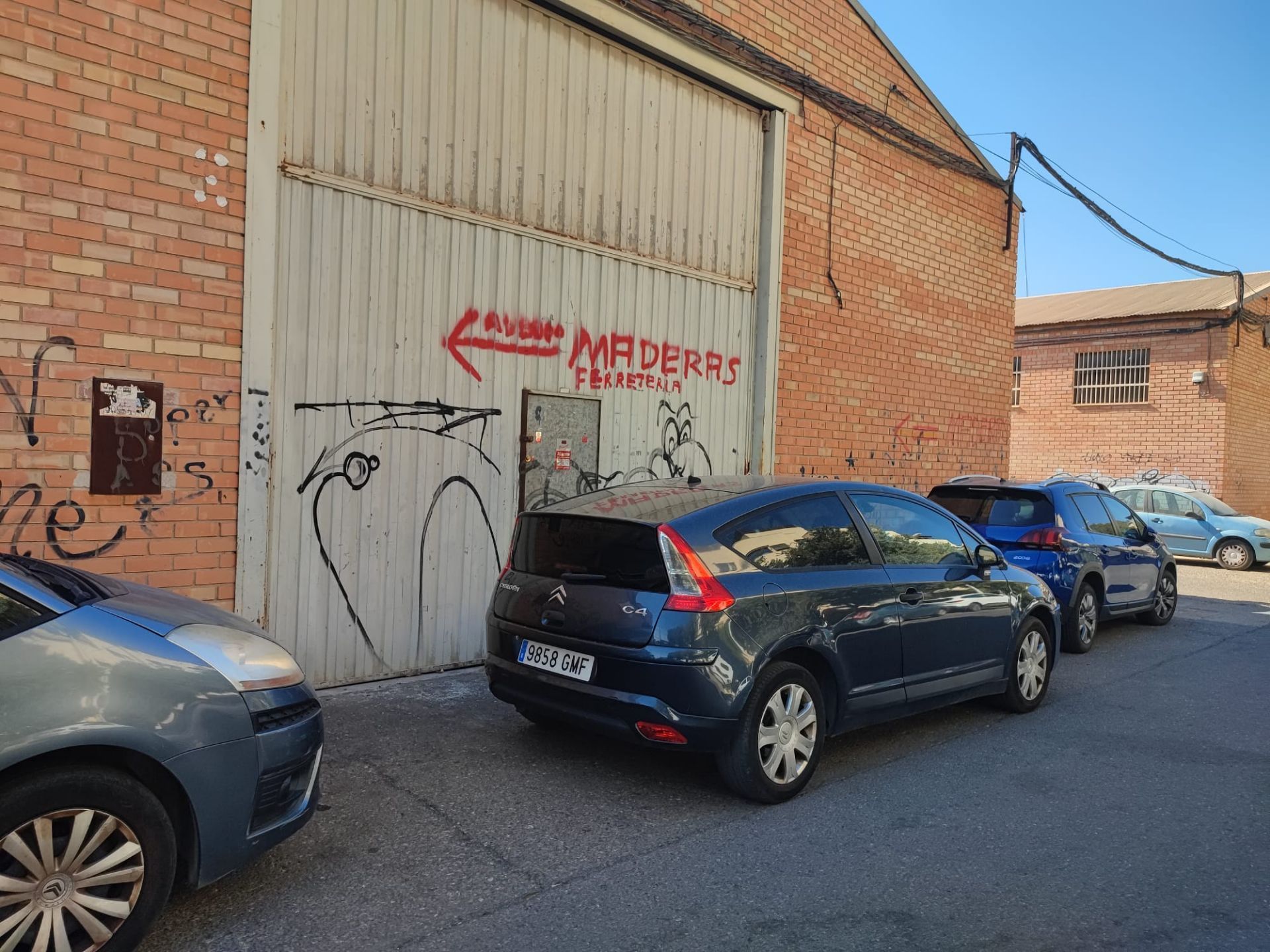 Aparcament de Nau industrial en venda en  Córdoba Capital