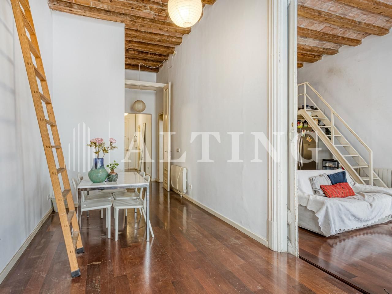 Flat for sale in  Barcelona Capital  with Heating, Parquet flooring and Balcony