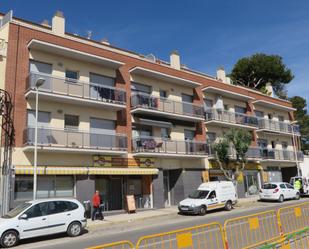 Vista exterior de Pis en venda en La Pobla de Montornès  