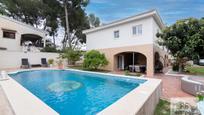 Piscina de Casa o xalet en venda en L'Eliana amb Aire condicionat, Calefacció i Jardí privat