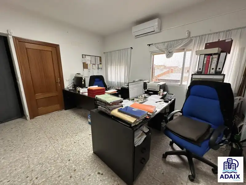 Nau industrial en venda a Consuegra