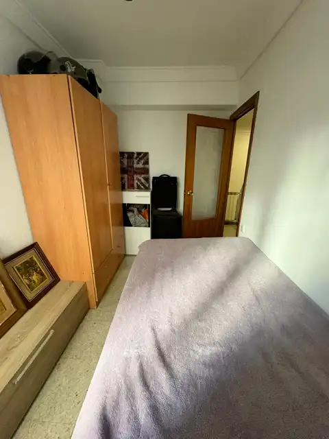 Bedroom of Flat for sale in Zaragoza  with Heating, Furnished and Oven