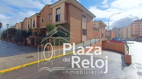 Foto 2 de Casa adosada en venta en El Pilar - La Estación, Talavera de la Reina