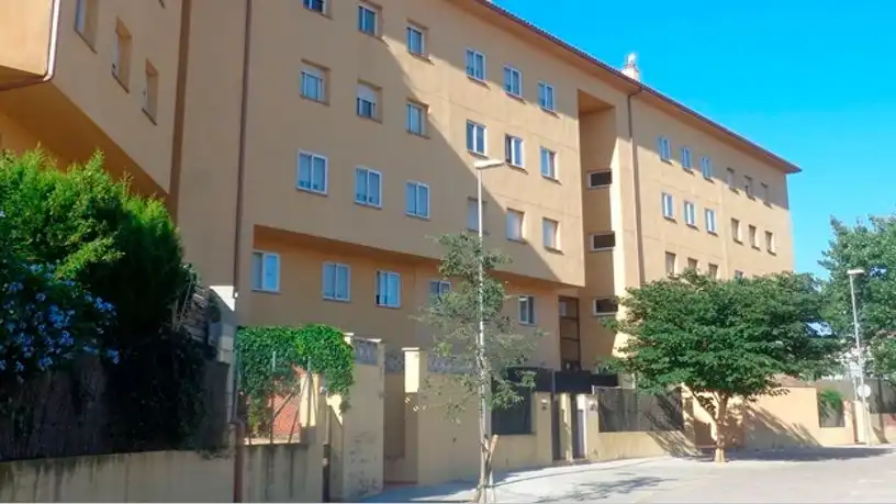 Exterior view of Flat for sale in Figueres