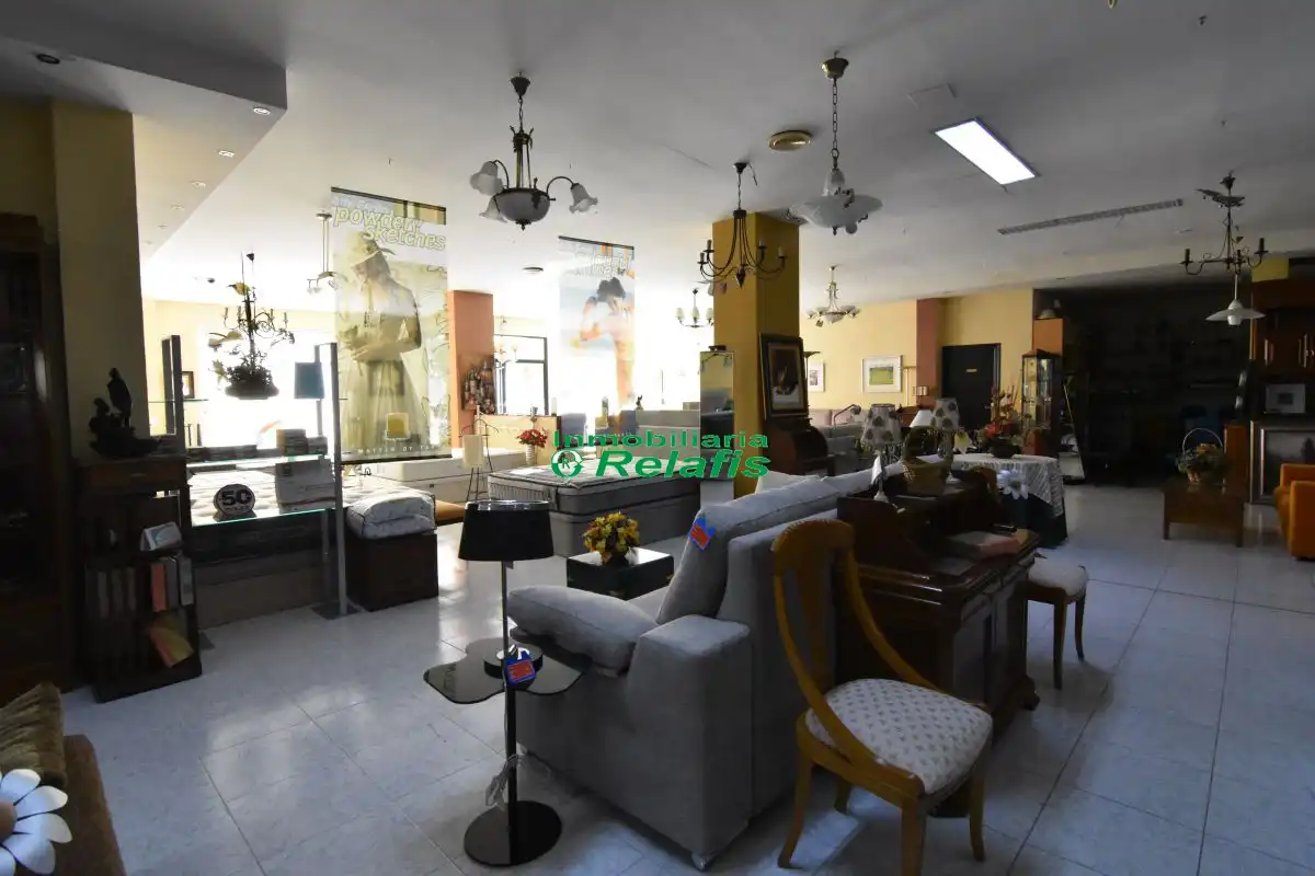 Living room of Commercial properties for transfer in Ciudad Rodrigo  with Air Conditioner