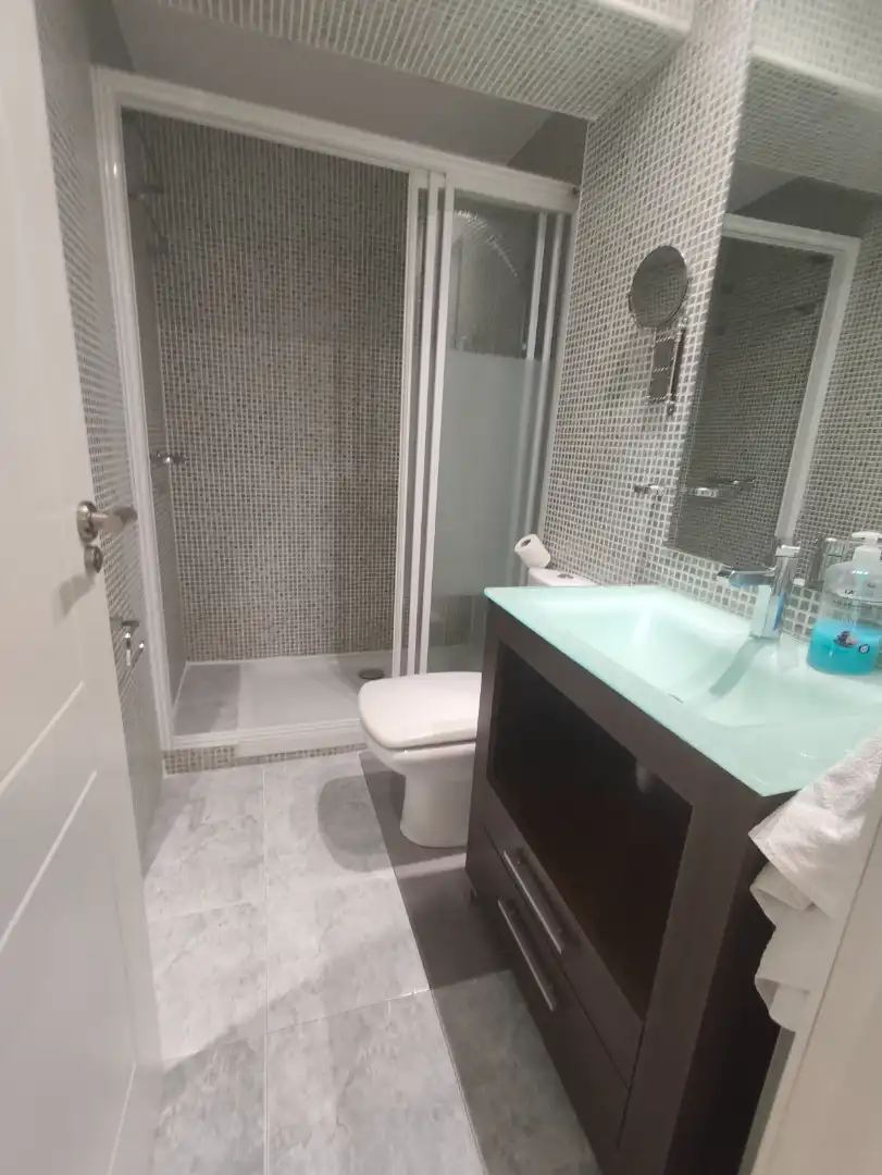 Baño de Piso en venta en Madrid con Aire acondicionado, Calefacción y Parquet