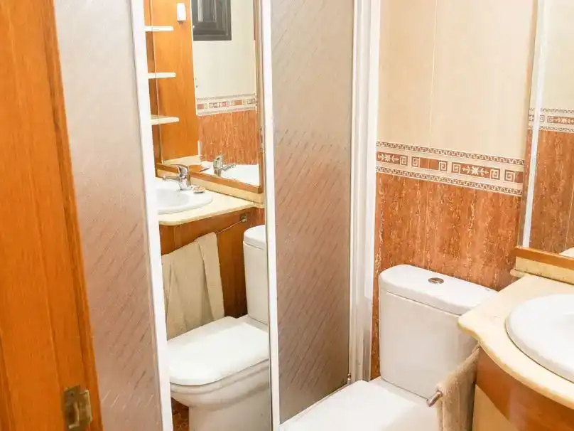 Bany de Pis en venda en Pinto amb Aire condicionat i Terrassa